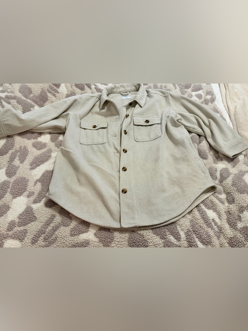 Old Navy Beige Button-Front Shirt Jacket